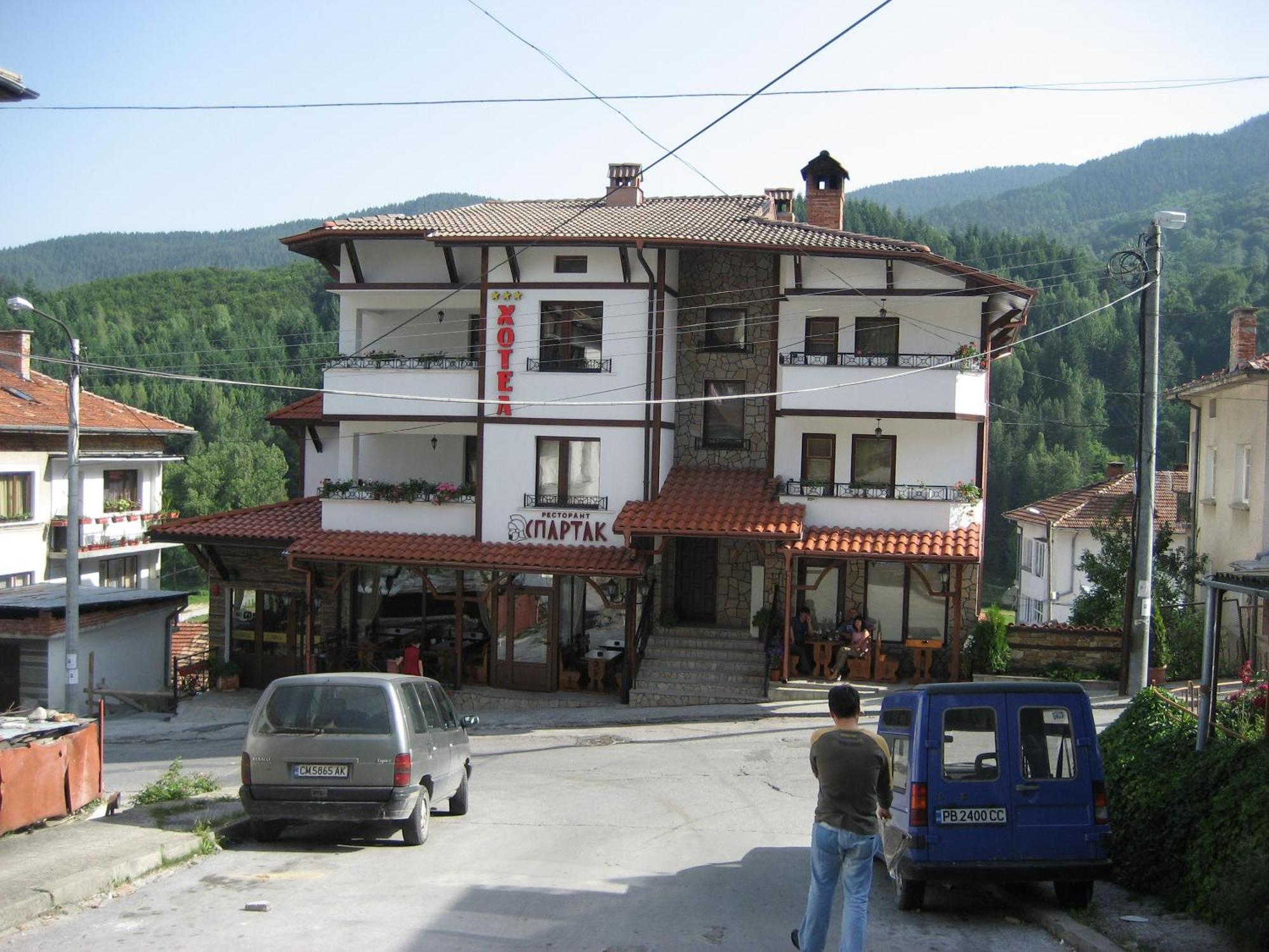 Spartak Family Hotel Smolyan Exterior photo